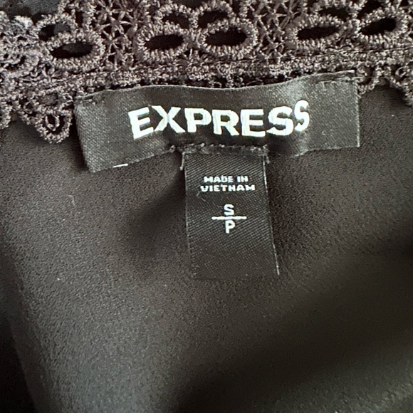 Express Lace Tank Top Blouse - Picture 3 of 3